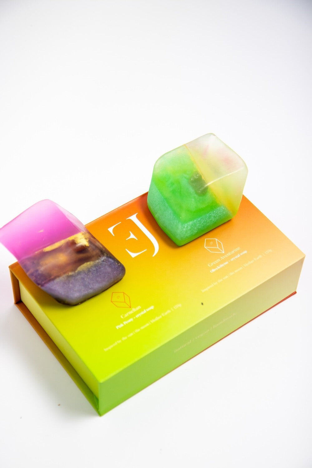 Gift set crystal soaps Red Carnelian & Green Aventurine